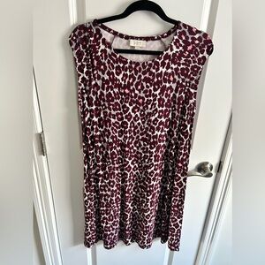 Sleeveless animal print dress